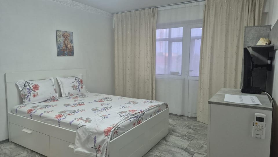 Apartament cu 3 camere central Sulina Apartment in Romania