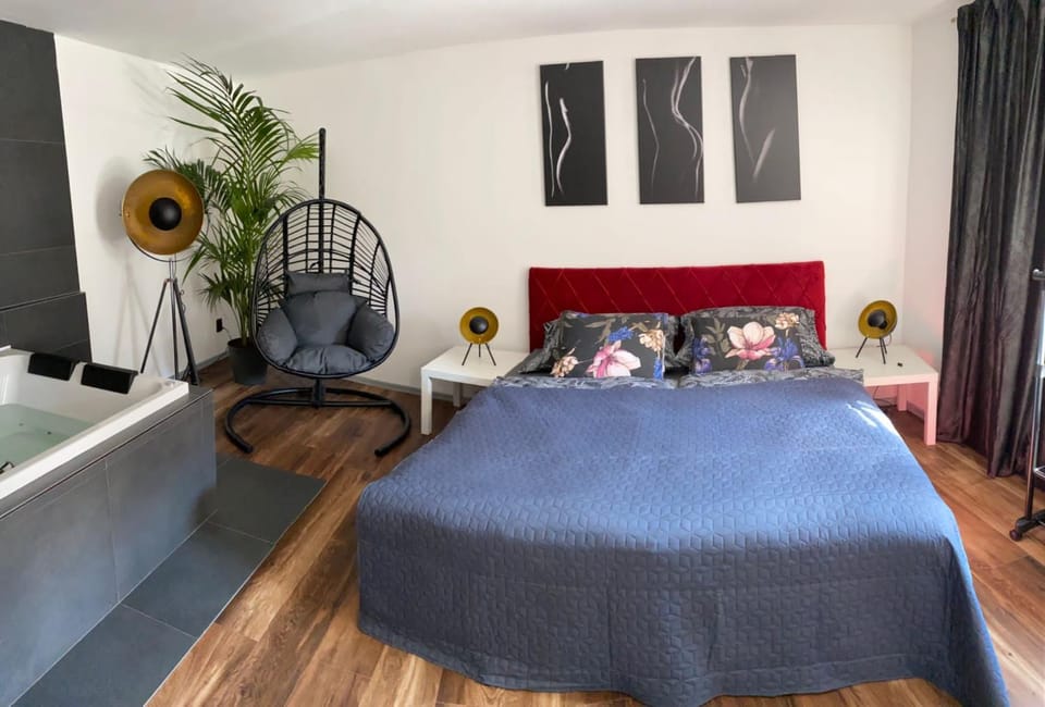 FiftyShades Apartmán s vířivkou Apartment in South Moravian Region