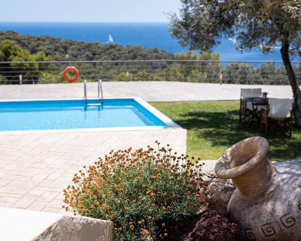Balcony/Terrace, Sea view, Swimming pool, Swimming pool