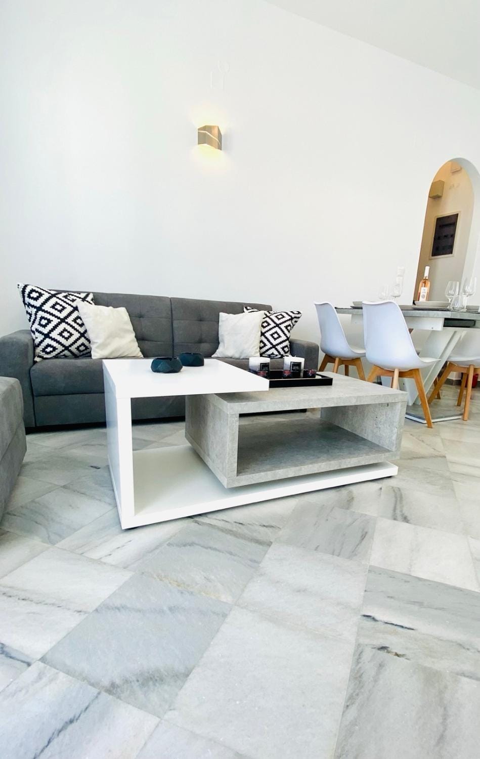 Living room, Seating area