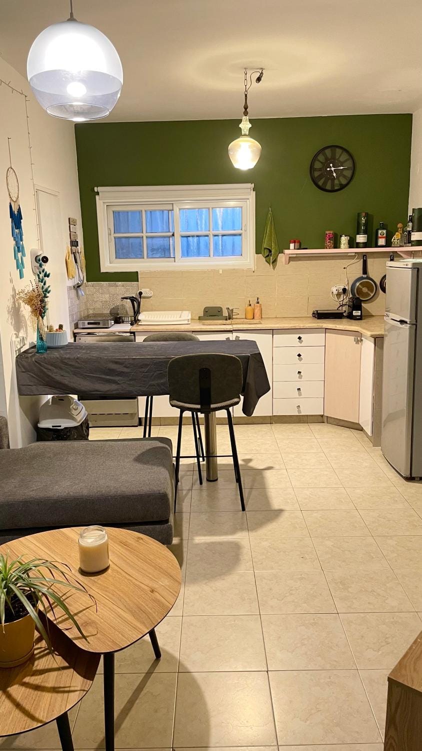 Seating area, Dining area, kitchen