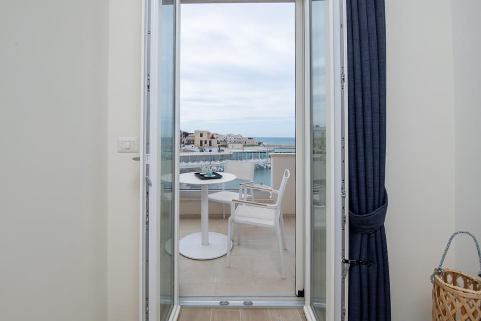 Day, Natural landscape, View (from property/room), Balcony/Terrace, Sea view