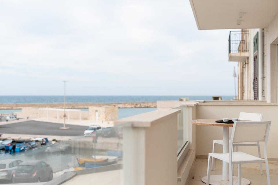 Day, Natural landscape, View (from property/room), Balcony/Terrace, Sea view