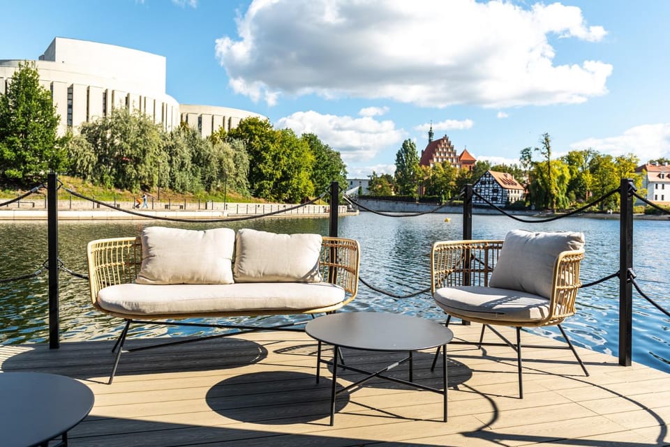 Balcony/Terrace, River view