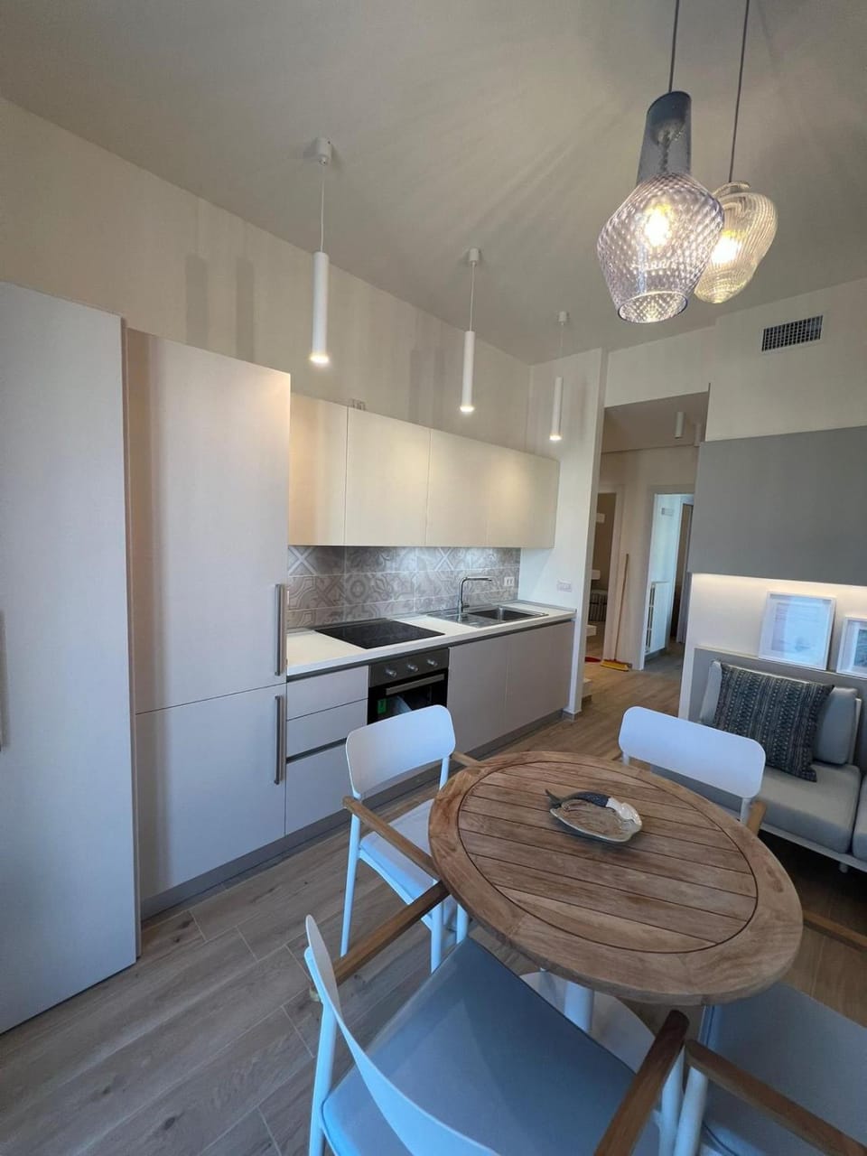Kitchen or kitchenette, Living room, Dining area, pet friendly, stove