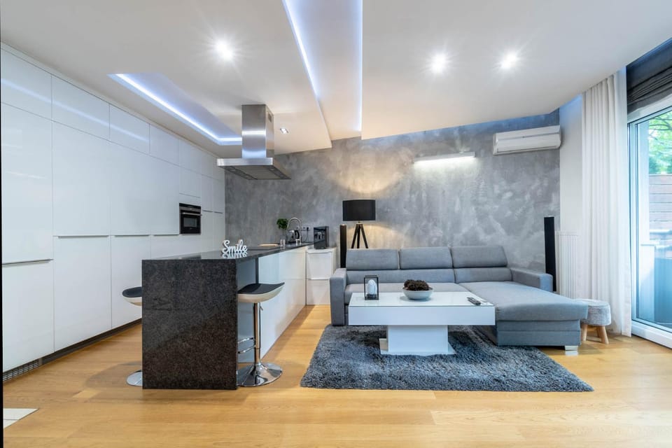 Kitchen or kitchenette, Seating area, Dining area, air conditioner