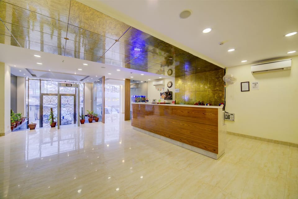Lobby or reception, air conditioner