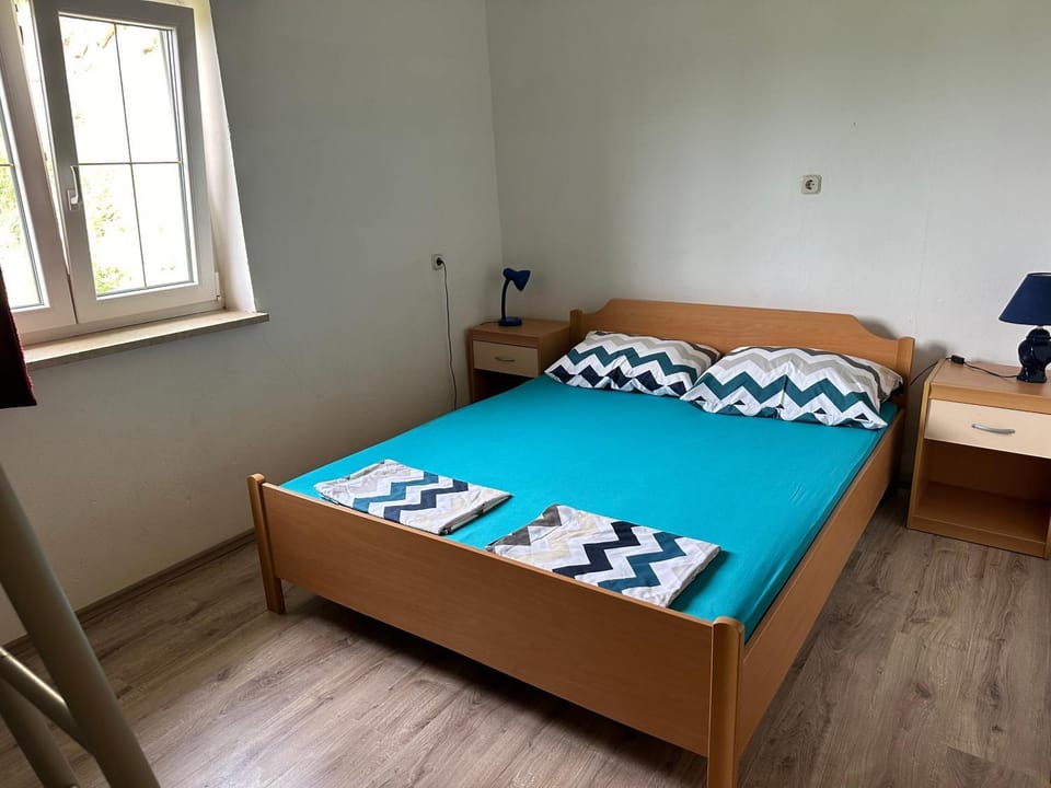 Villa M, Apartment for 6 Persons direct seaside, ground floor Apartment in Zadar County