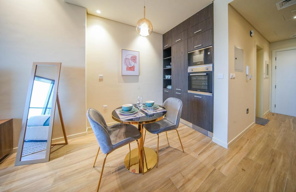 Kitchen or kitchenette, Dining area, pet friendly