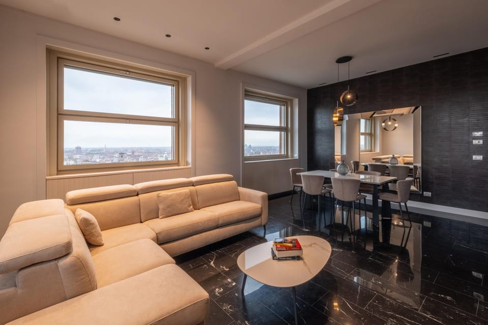 Lounge or bar