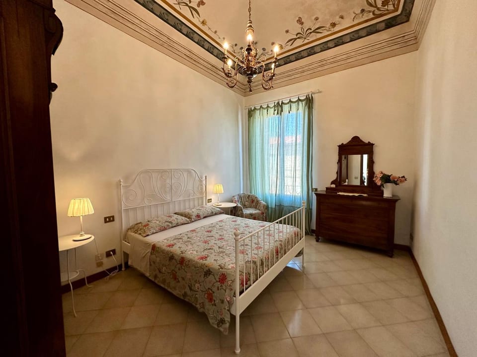 Villetta stile Liberty a Marina di Pisa Villa in Marina di Pisa