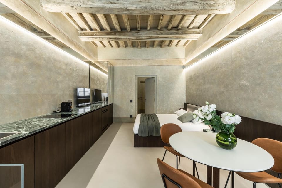 Photo of the whole room, Bedroom, kitchen