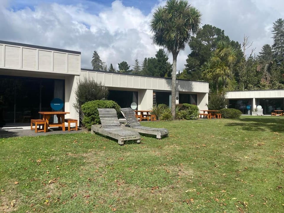 Property building, Day, Garden, Garden view