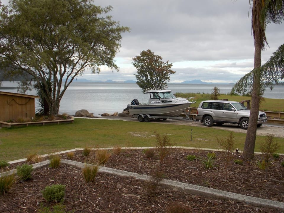 Day, Natural landscape, Fishing, Garden, Lake view