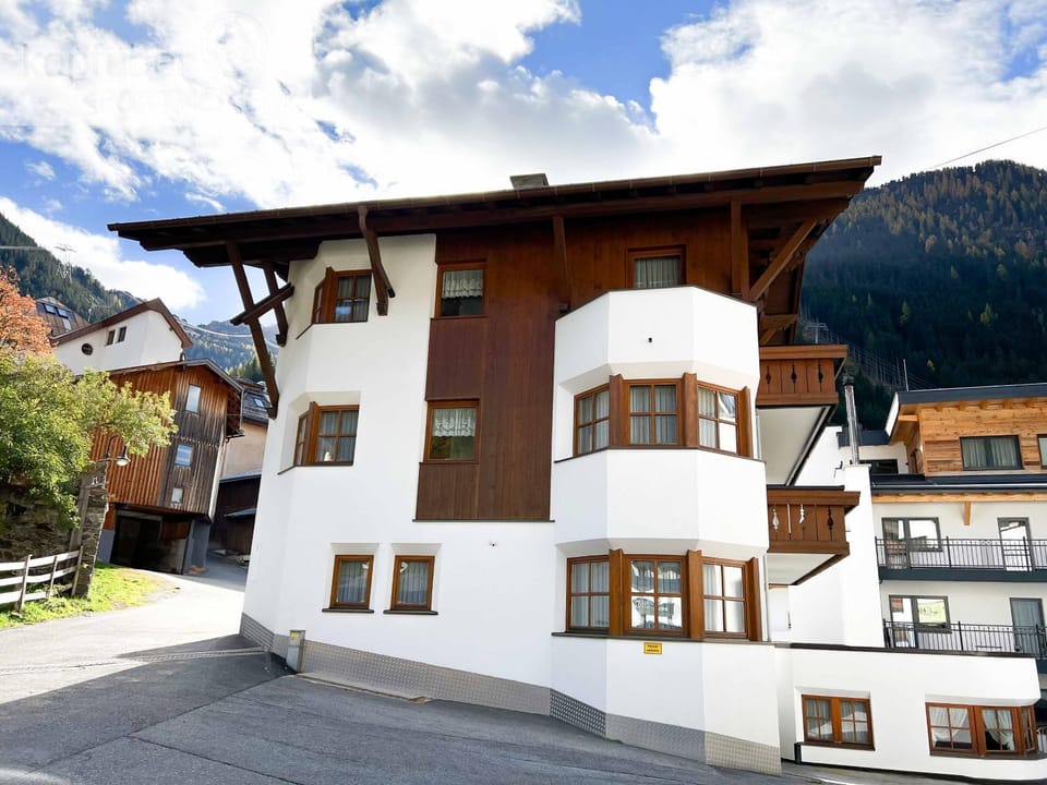 Property building, Day, Natural landscape, Mountain view