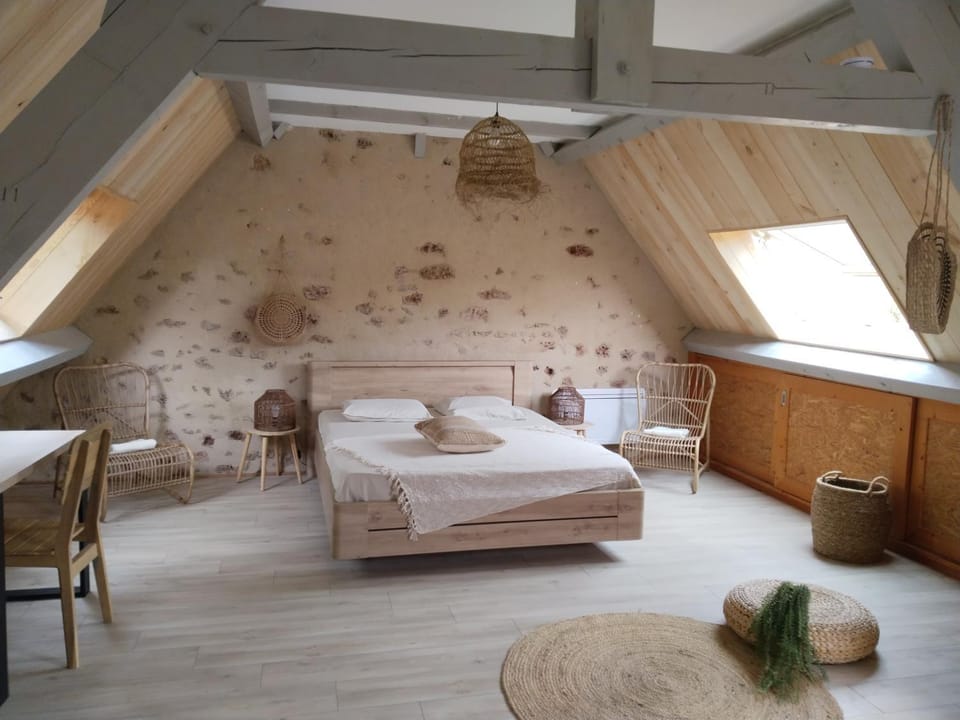 Bed, Photo of the whole room, Bedroom
