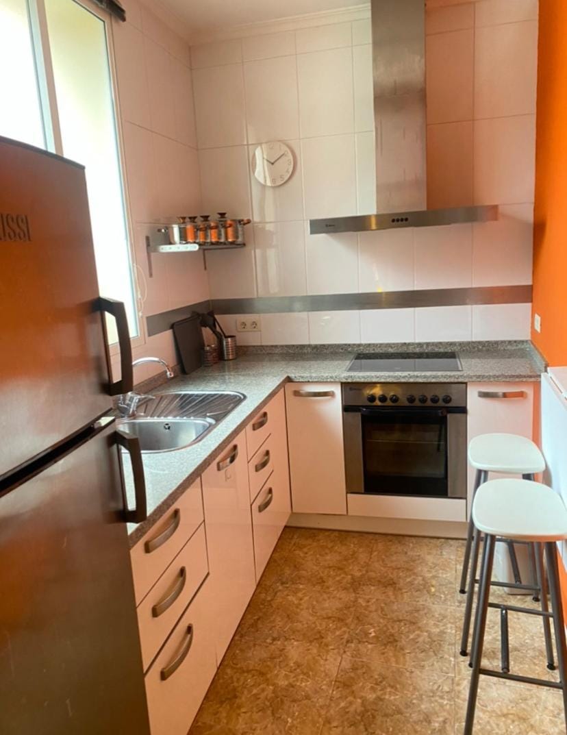 Kitchen or kitchenette, pet friendly, stove