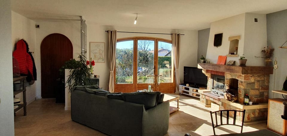 Living room, Lounge or bar, Seating area