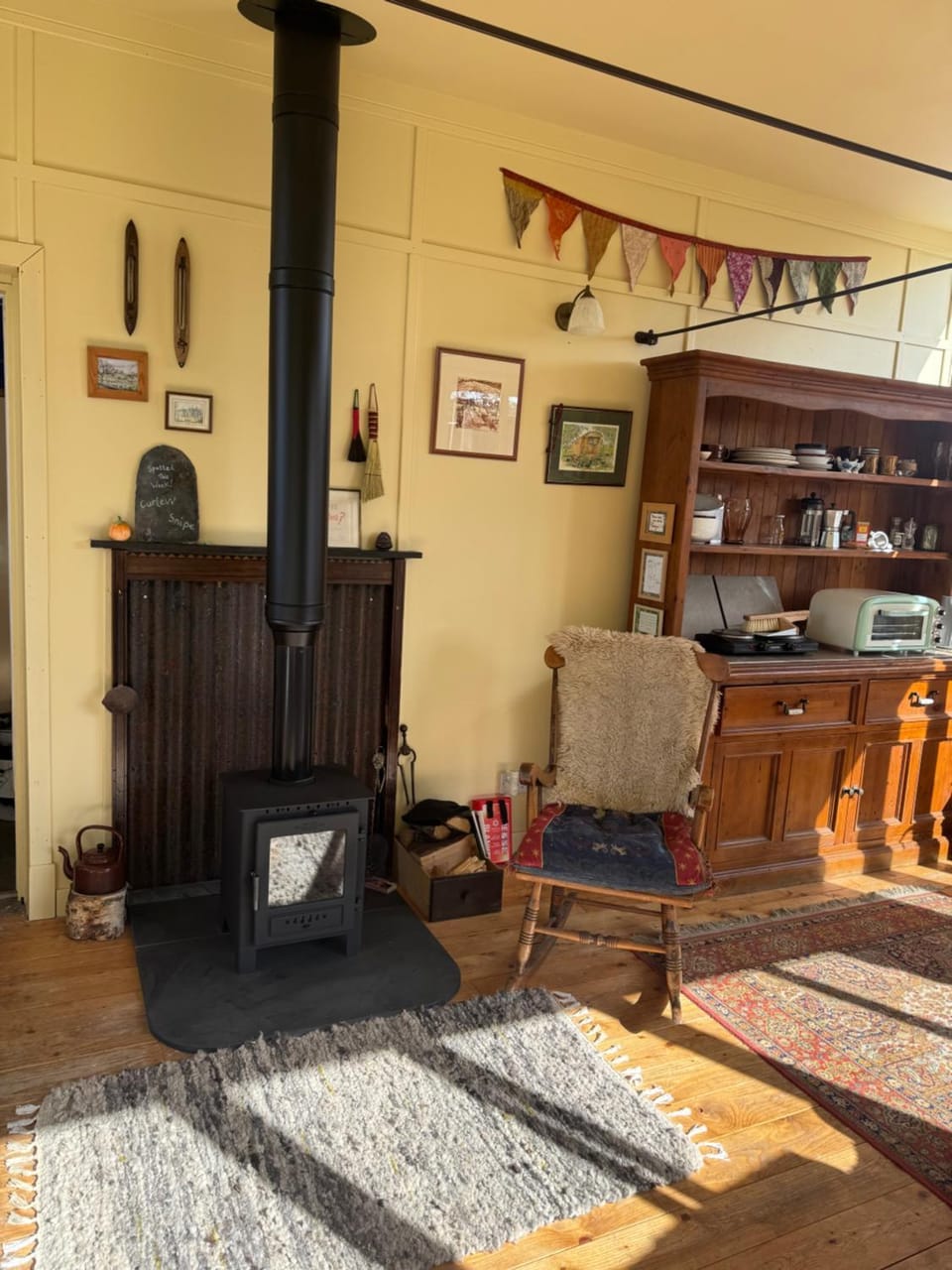 Birkenshaw - Beautiful Shepherd’s Hut in the Highlands. Luxury tent in Scotland