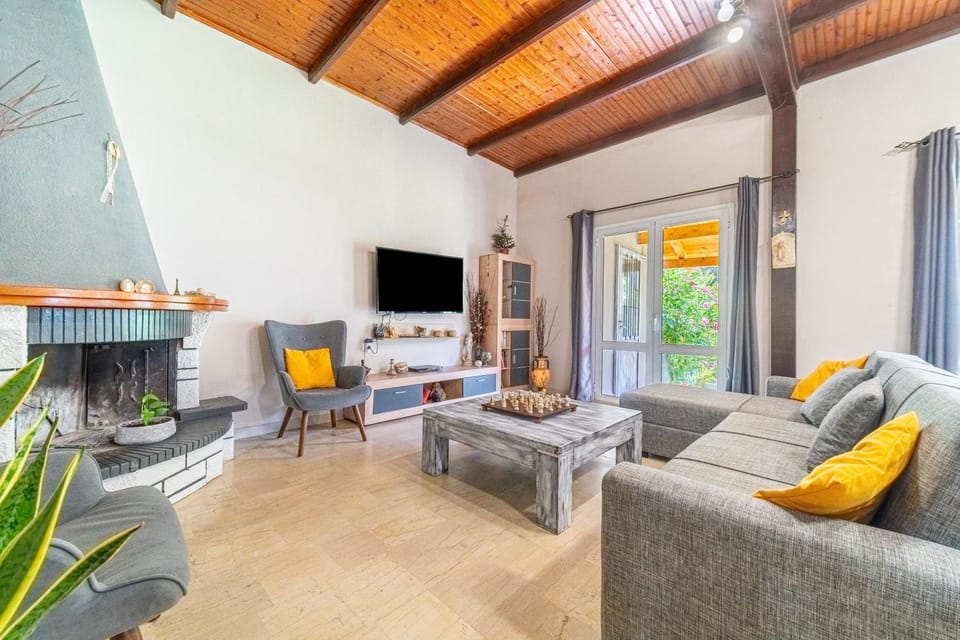 Property building, Living room