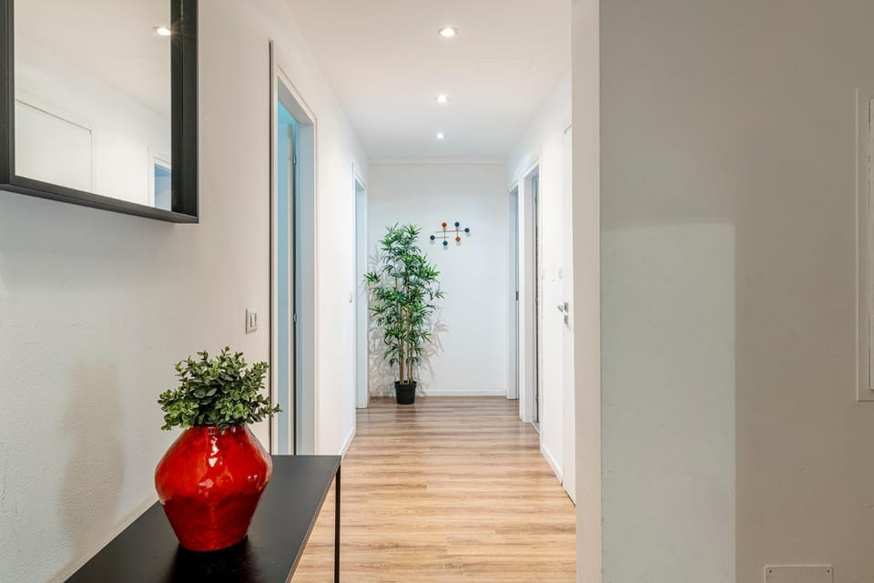 Luxury 4 bedrooms apartments Close to Duomo Apartment in Milan