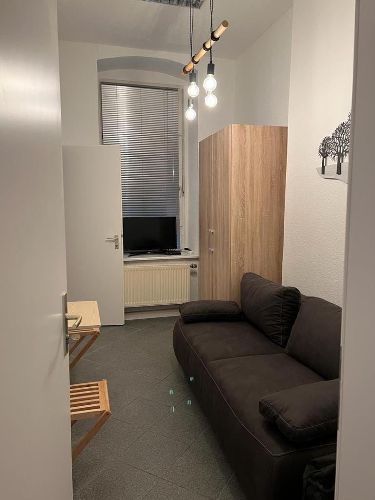 Pension Lotti Friedrichshain Bed and Breakfast in Berlin