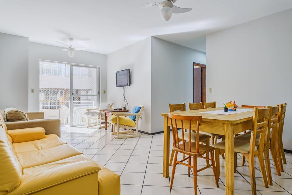 TV and multimedia, Living room, Meals