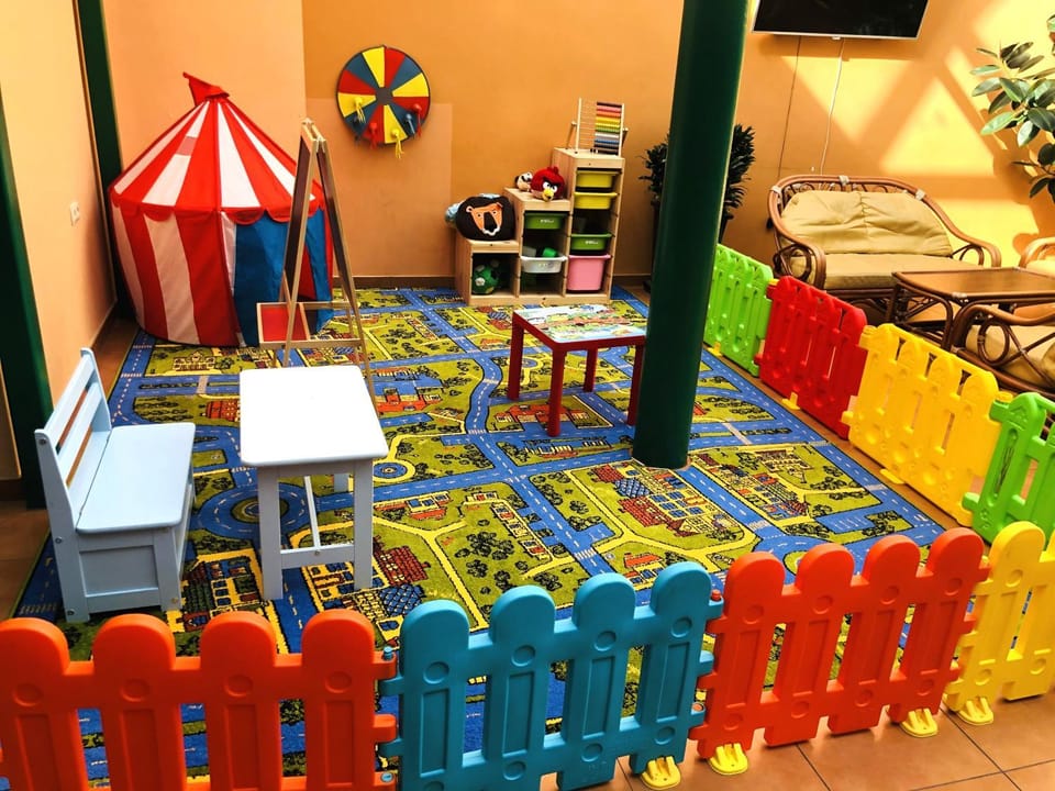Children play ground, Game Room, Kids's club, Guests, Entertainment, children, young children, older children