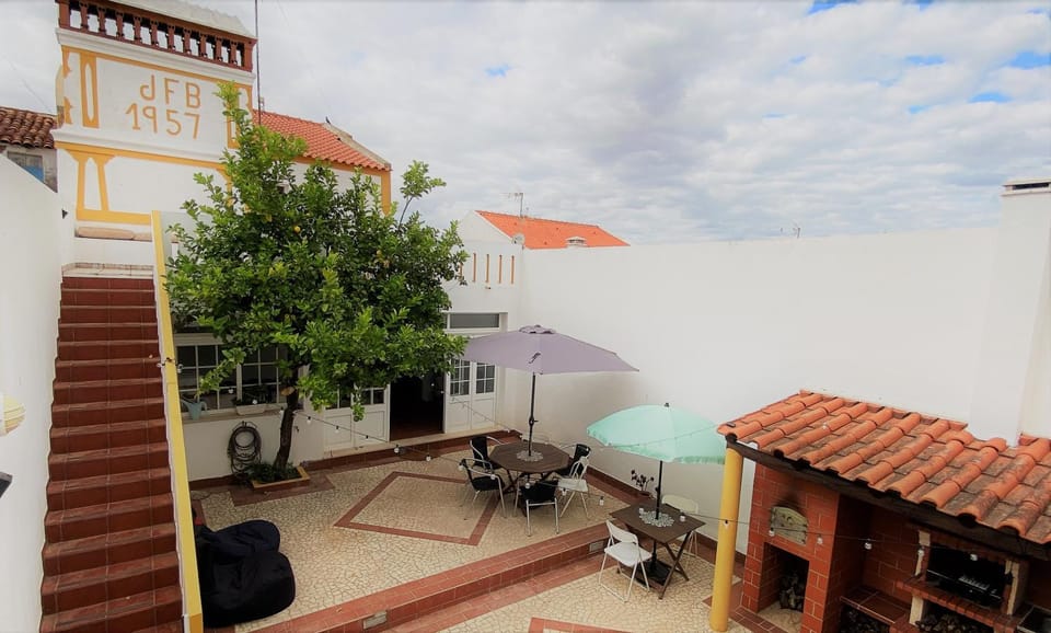 Property building, Patio, Day