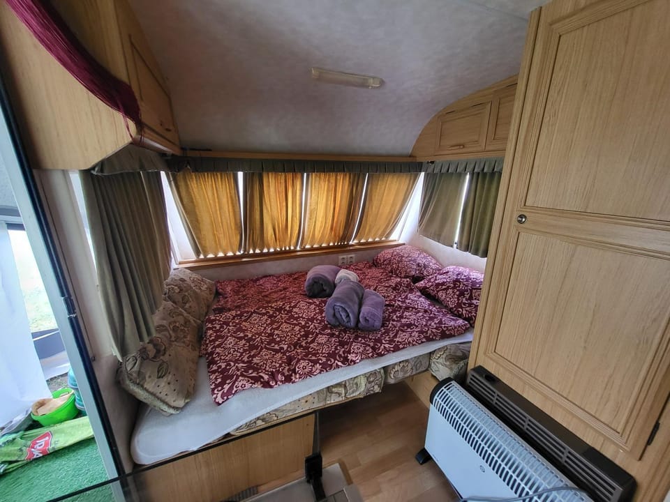 karavan U Goldy Campground/ 
RV Resort in Lower Silesian Voivodeship