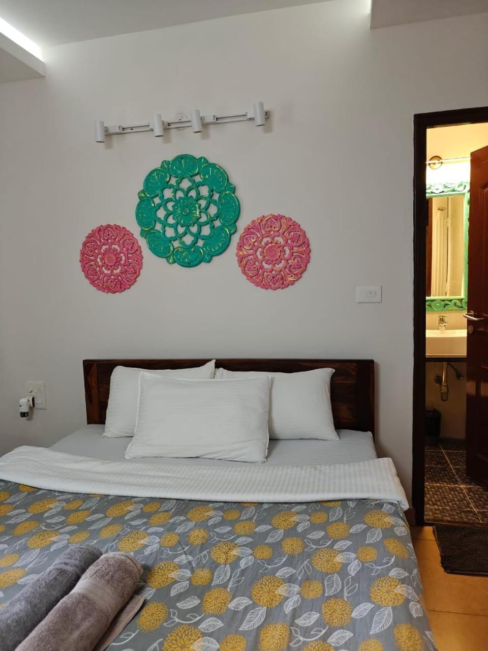 Golden Bird Heritage Apartment in Goa, India
