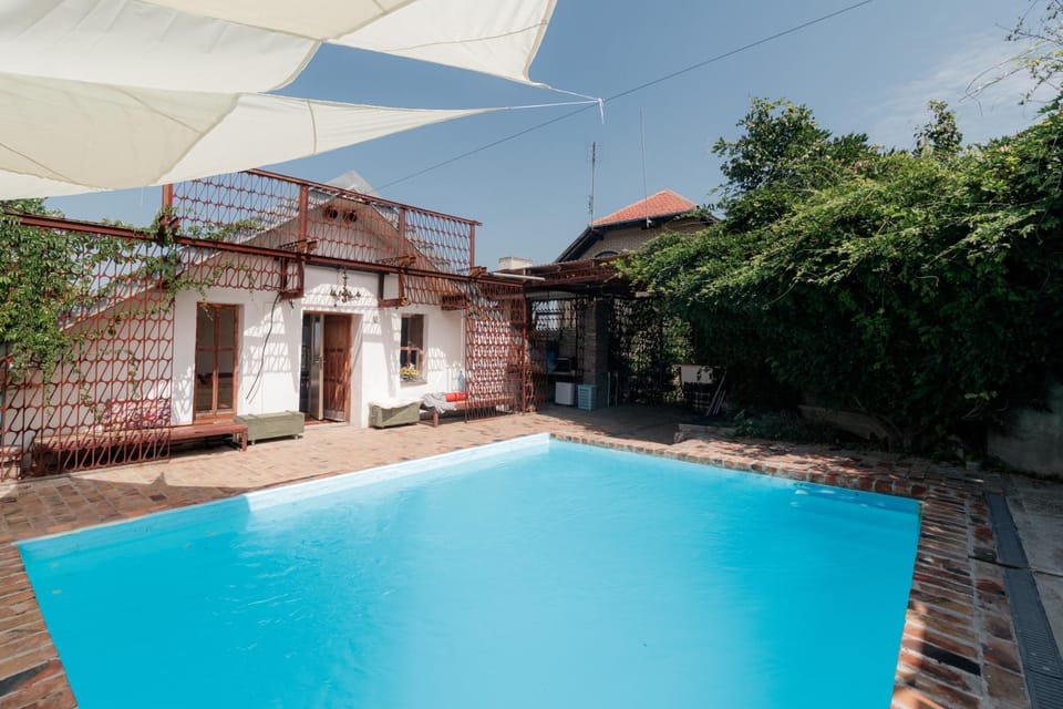 Pool view, Swimming pool