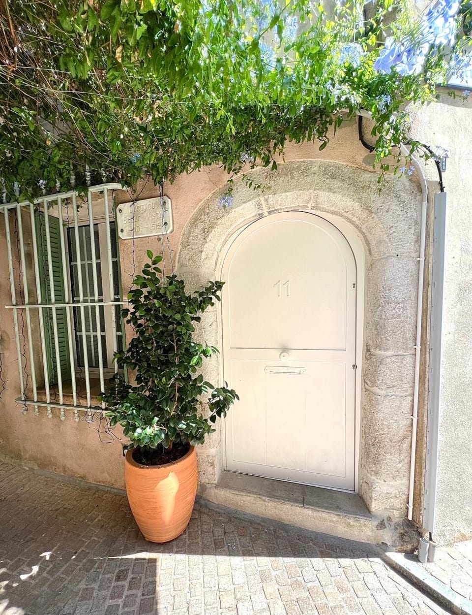 L'OUSTAOU BELLO VISTO Bed and Breakfast in French Riviera