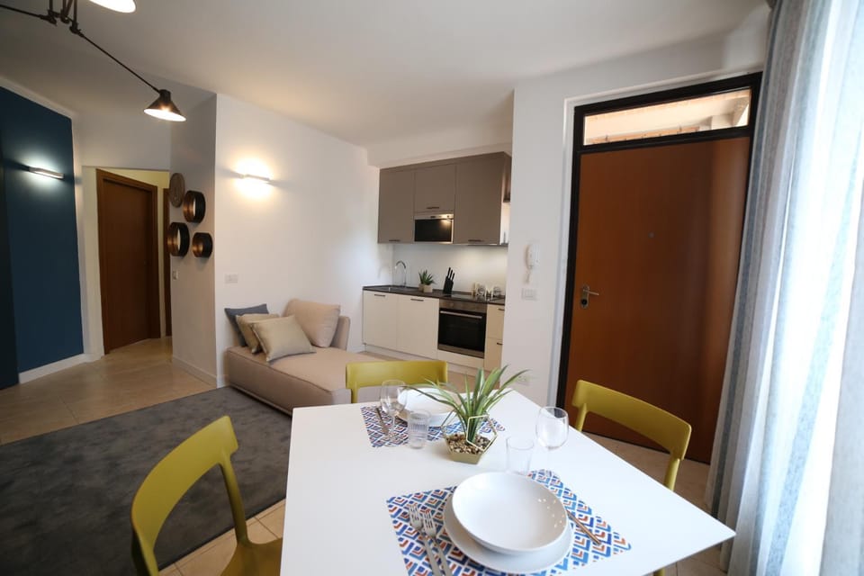 Living room, Seating area, kitchen, kitchen