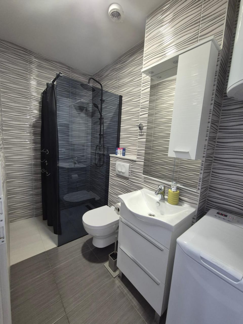 Apartment GOGO, free parking, self check-in Apartment in Split