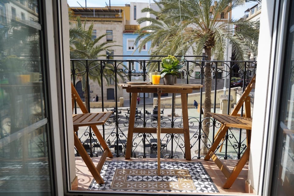 Edificio Amarillo en el Barrio Apartment in Alicante