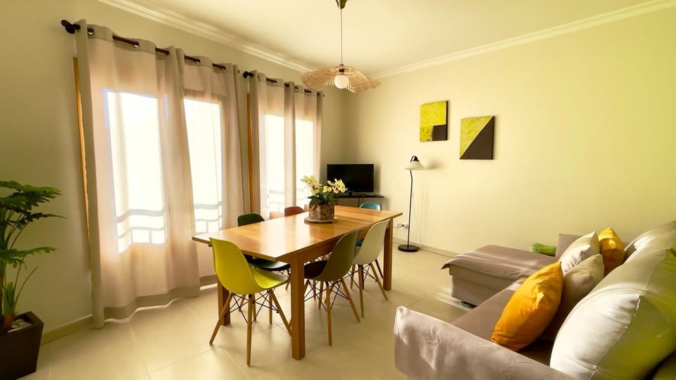 TV and multimedia, Living room, Dining area
