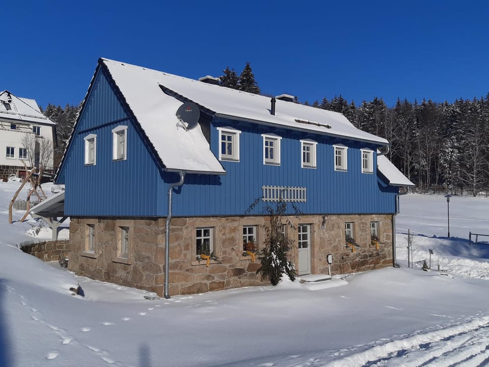 Property building, Winter