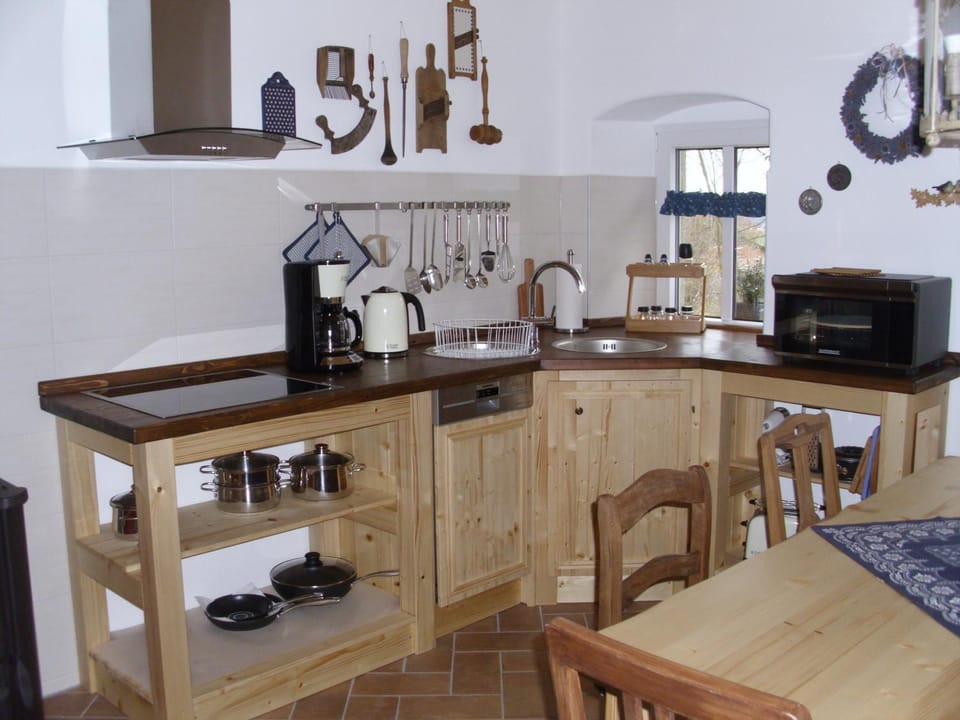 Coffee/tea facilities, Kitchen or kitchenette