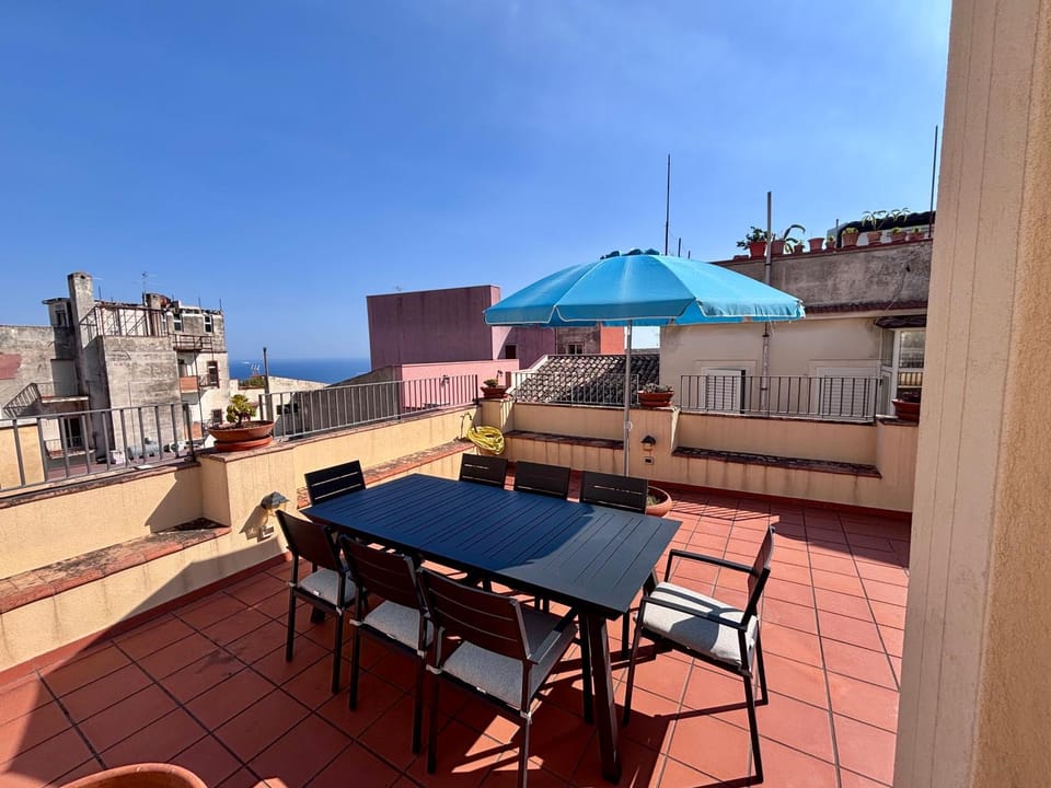 View (from property/room), Balcony/Terrace