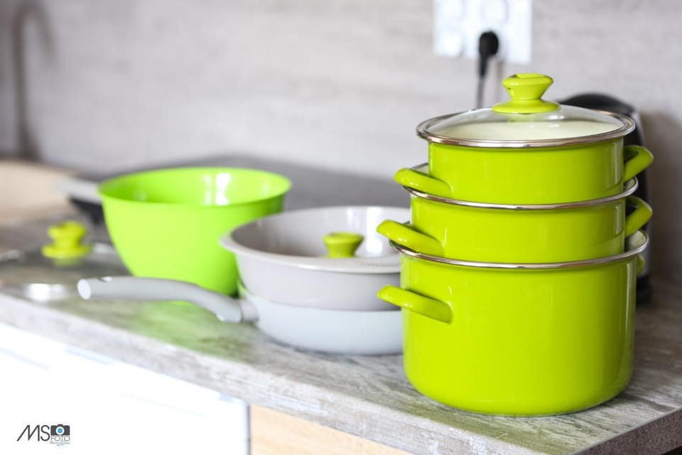 Kitchen or kitchenette, Food