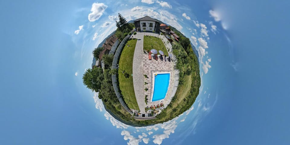 CASA RARES & KARINA Bed and Breakfast in Romania