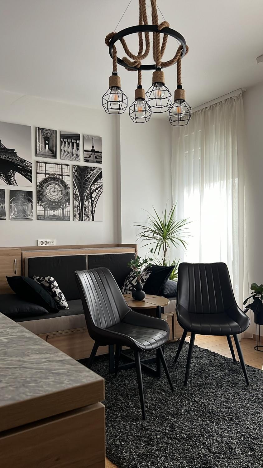 Living room, Seating area