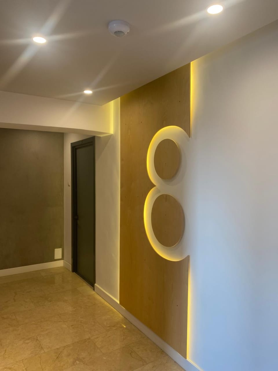 Property building, Lobby or reception, Floor plan