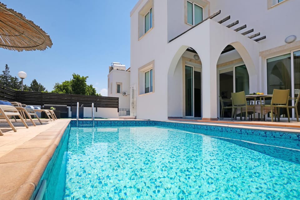 Villa Madison Villa in Paralimni