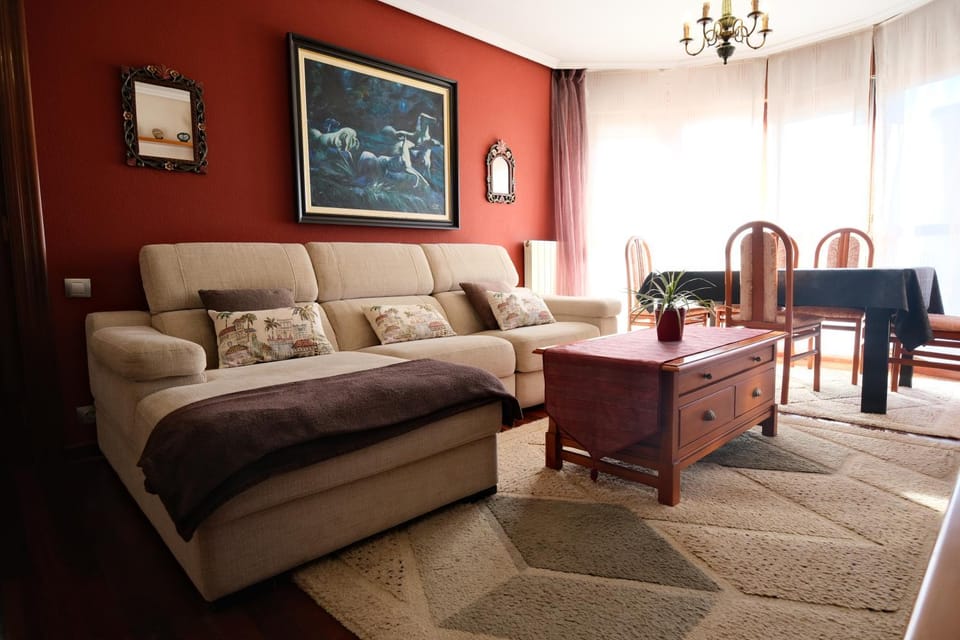 TV and multimedia, Living room, Dining area