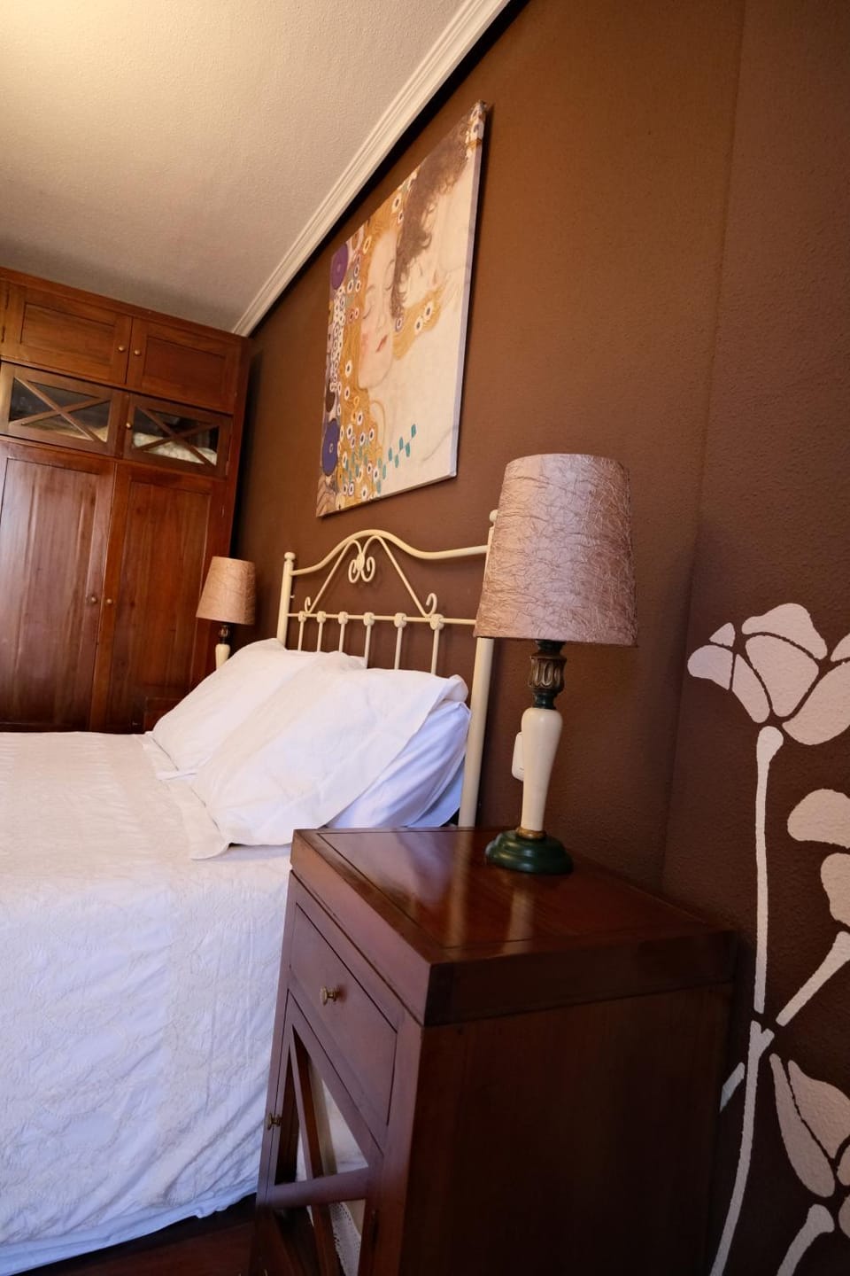 Bedroom, wardrobe