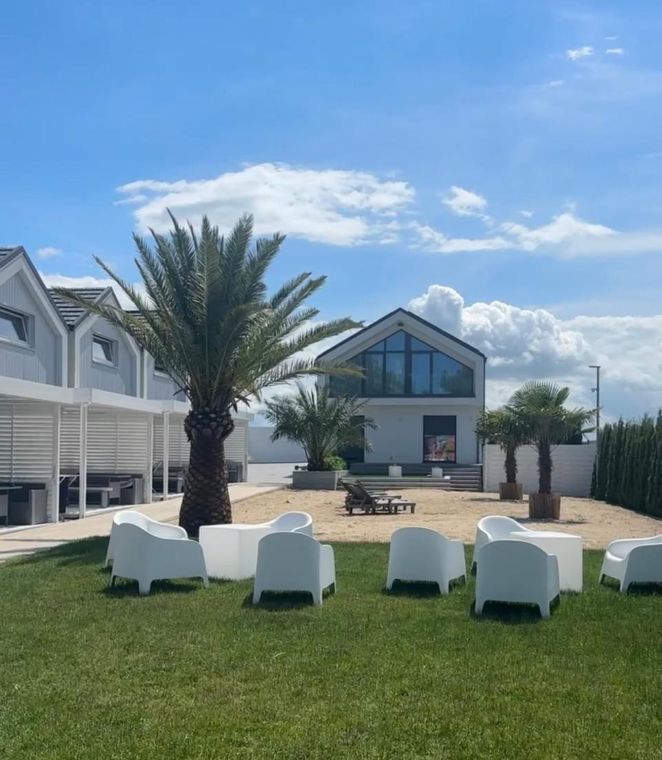 Silver Park Resort 10m do plaży House in West Pomeranian Voivodeship, Poland