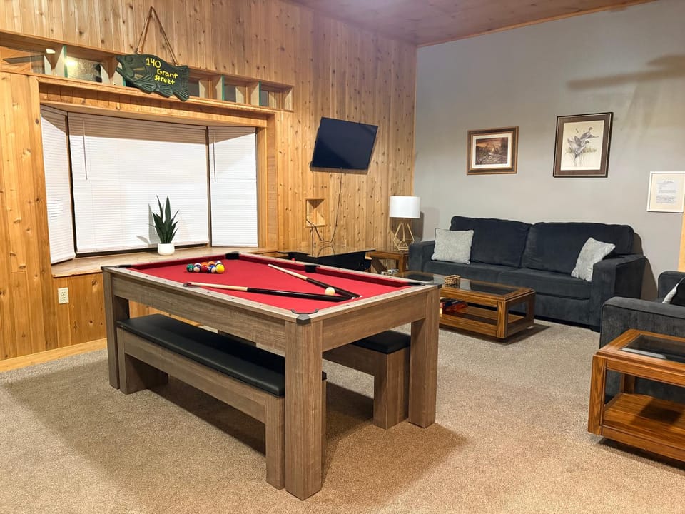 Billiard, Entertainment
