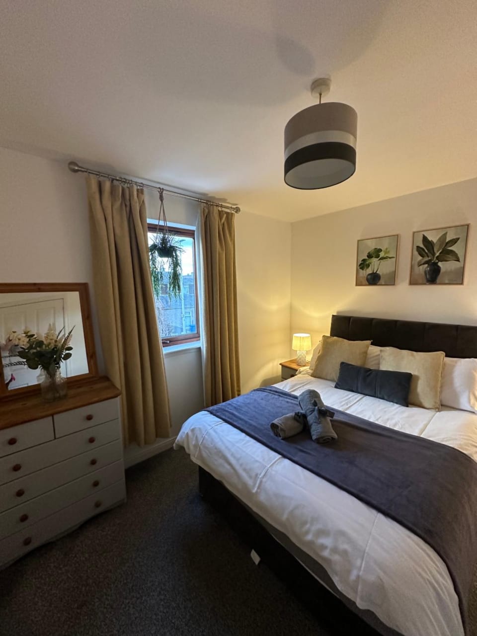 Lovely modern 2 bedrom unit close to city center Apartment in Inverness